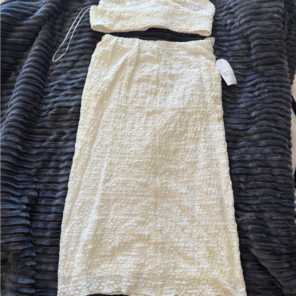 Two-Piece White skirt set